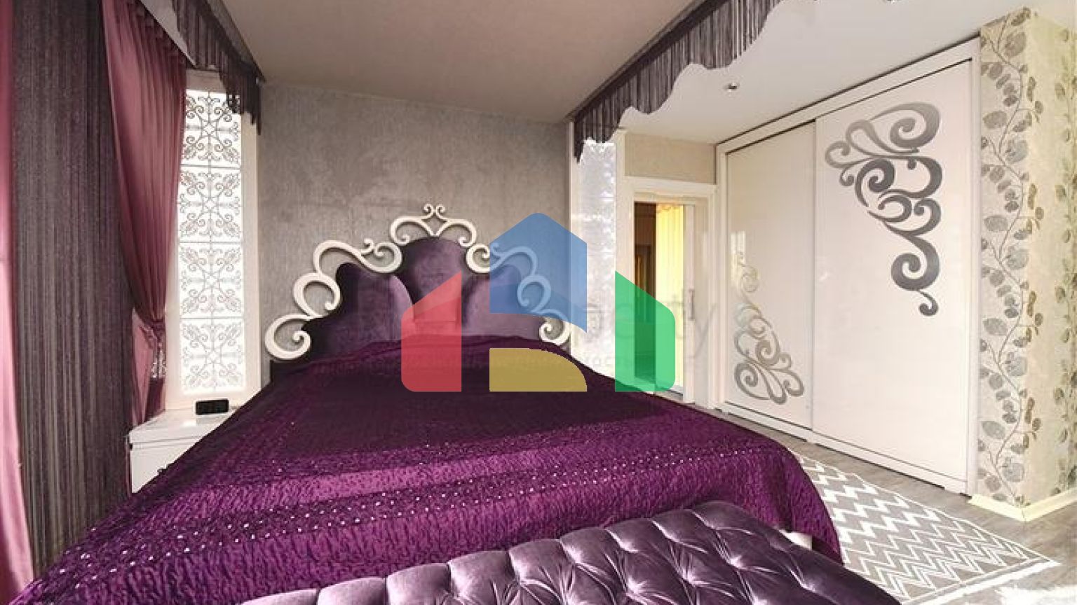 Вілла 5 + 2 з шикарним видом в центрі Аланії