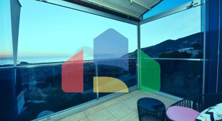 Вілла 5 + 2 з шикарним видом в центрі Аланії