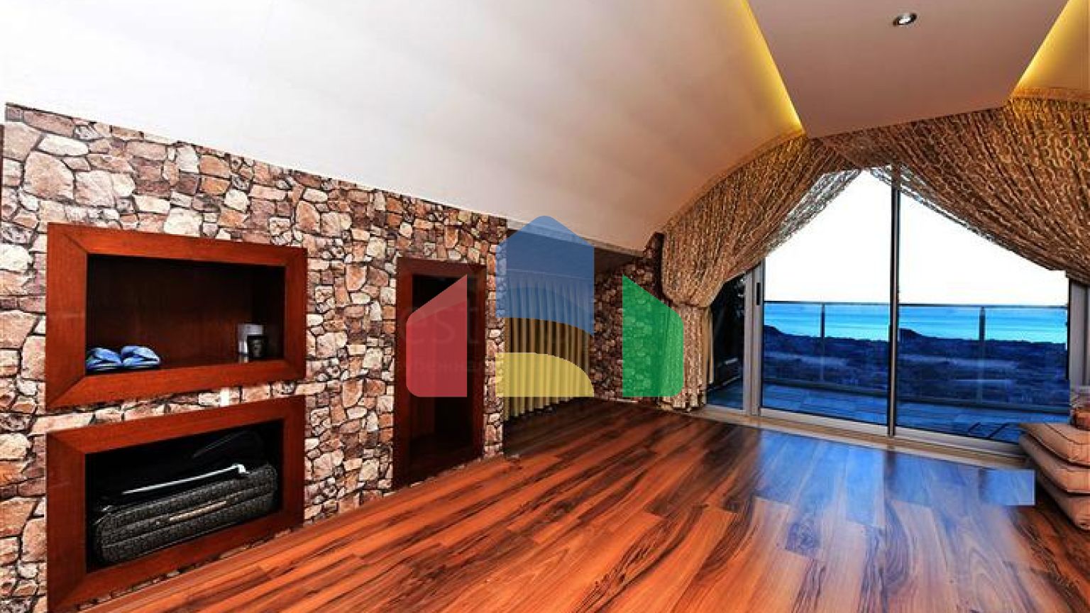 Вілла 5 + 2 з шикарним видом в центрі Аланії