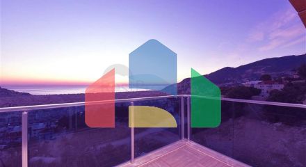 Вілла 5 + 2 з шикарним видом в центрі Аланії