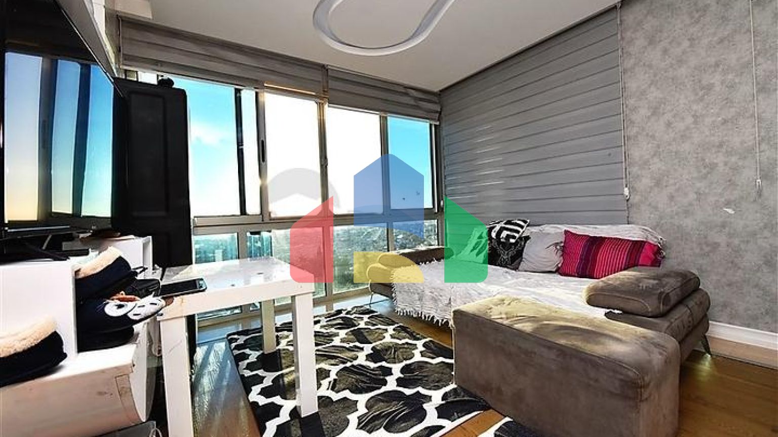 Вілла 5 + 2 з шикарним видом в центрі Аланії