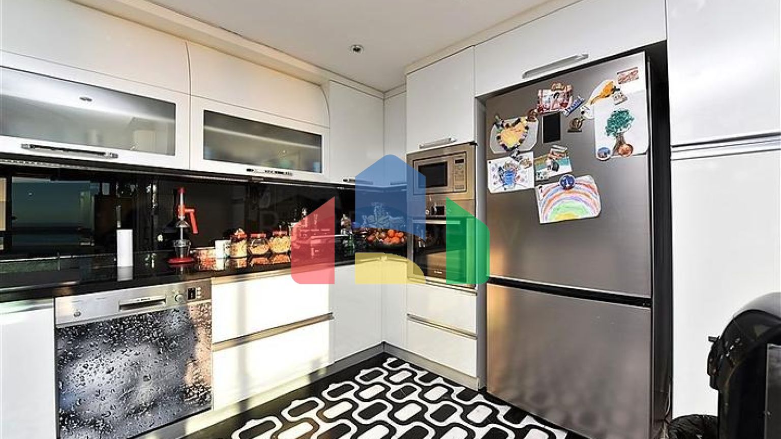 Вілла 5 + 2 з шикарним видом в центрі Аланії