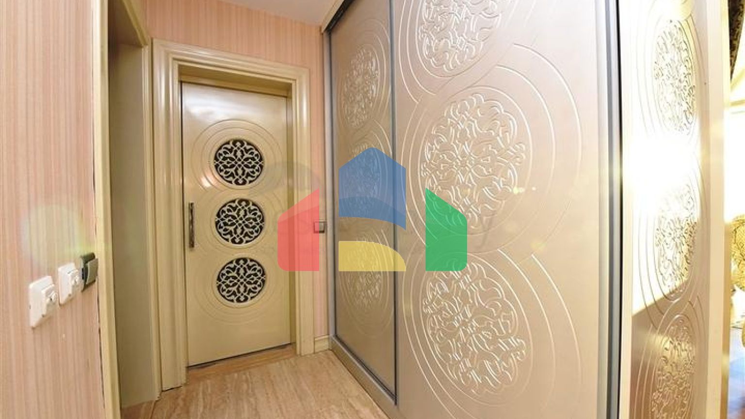 Вілла 5 + 2 з шикарним видом в центрі Аланії