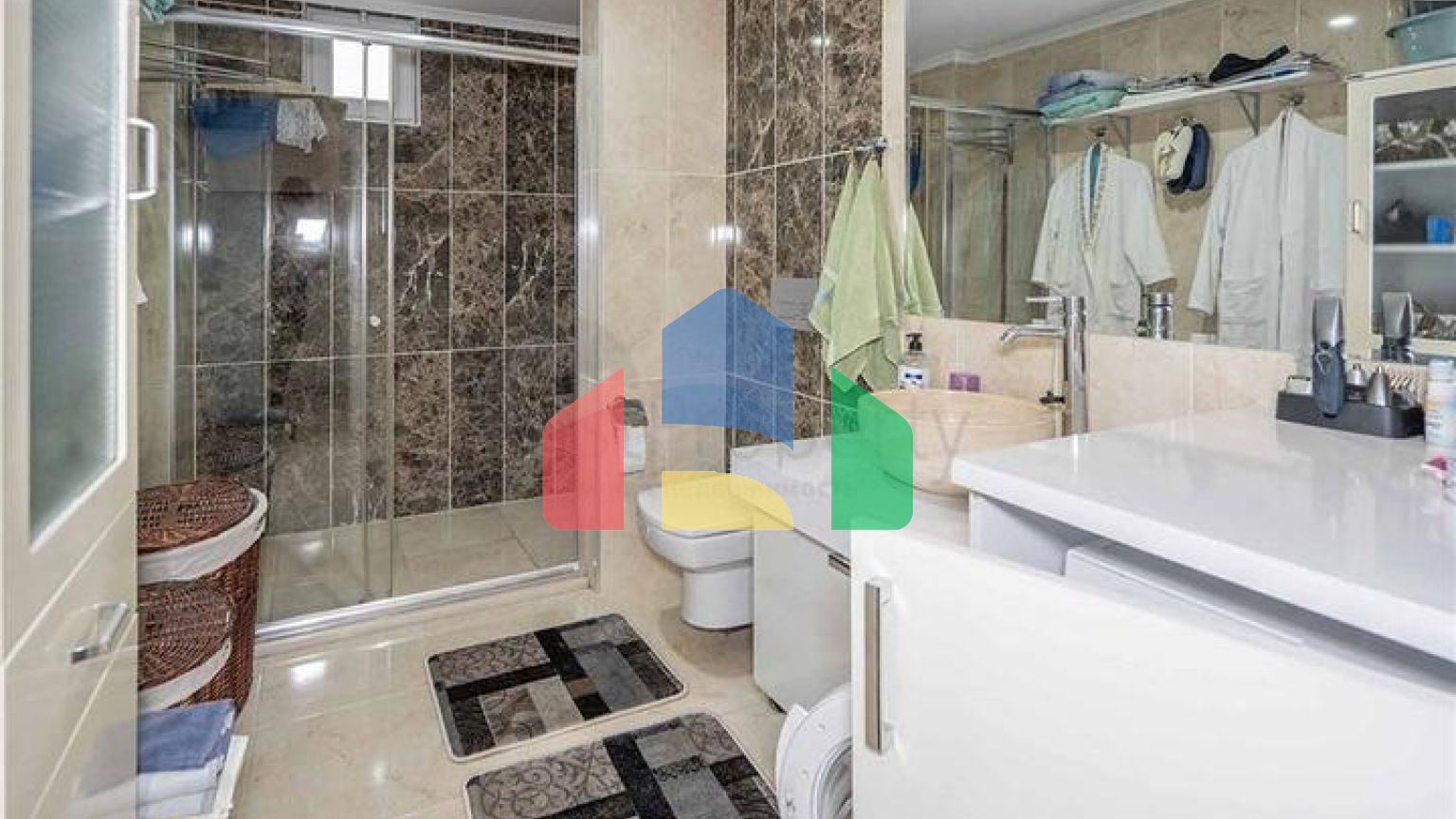 Апартаменты 2+1 с просторной Террасой в центре Алании.