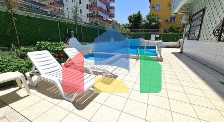 Квартира 1+1 большой площади в центре Алании