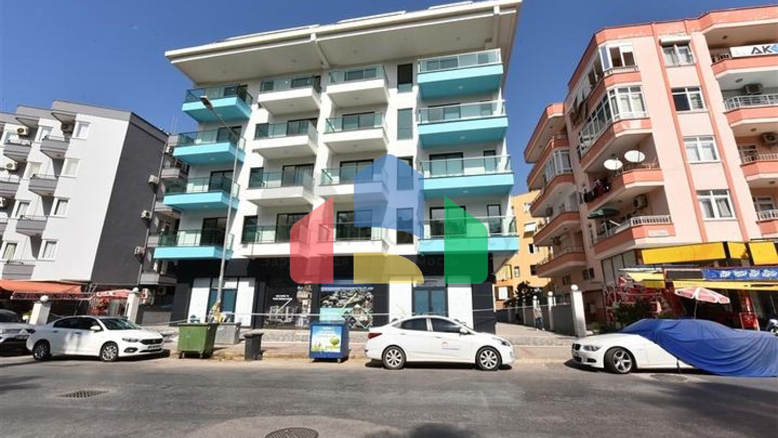 Квартири в самому центрі Аланії з видом на море