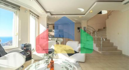 Пентхаус 3+1 с потрясающим видом на море в живописном районе Бекташ