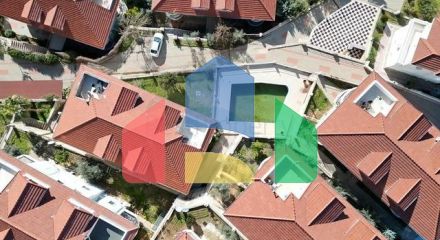 Пентхаус 3+1 с потрясающим видом на море в живописном районе Бекташ