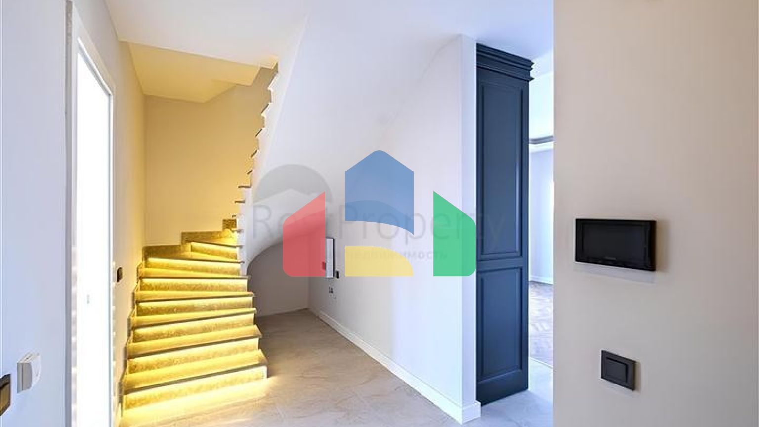 Пентхаус 3+1 в новом комплексе на первой береговой линии в Алании