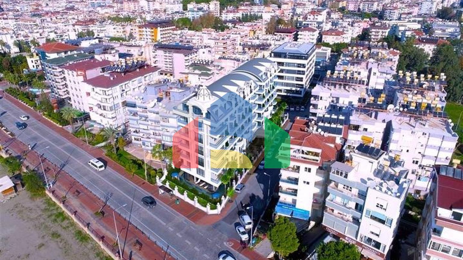 Пентхаус 3+1 в новом комплексе на первой береговой линии в Алании