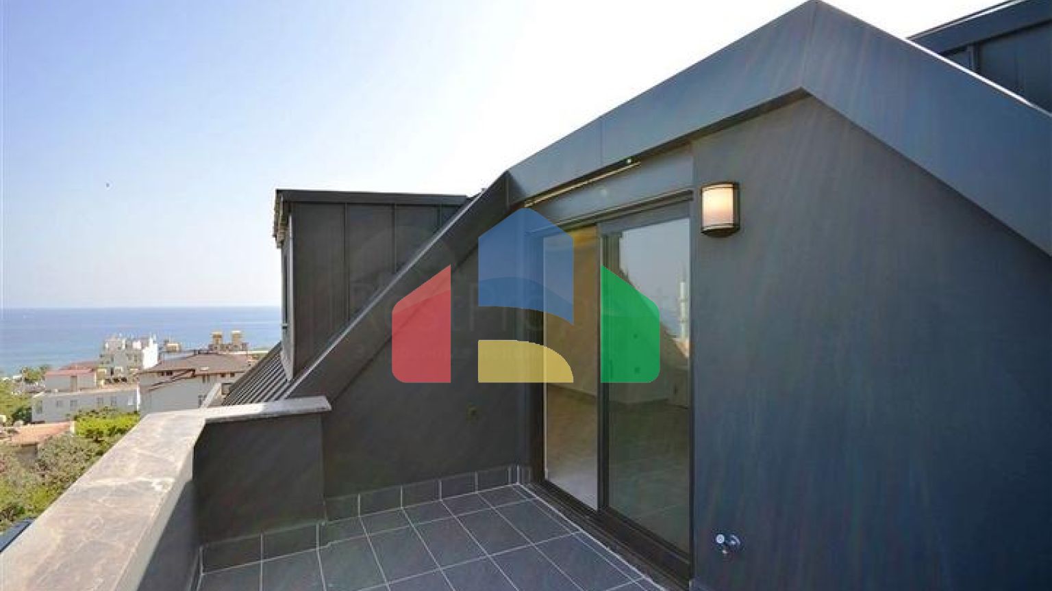 Пентхаус 3+1 в новом жилом комплексе на Клеопатре