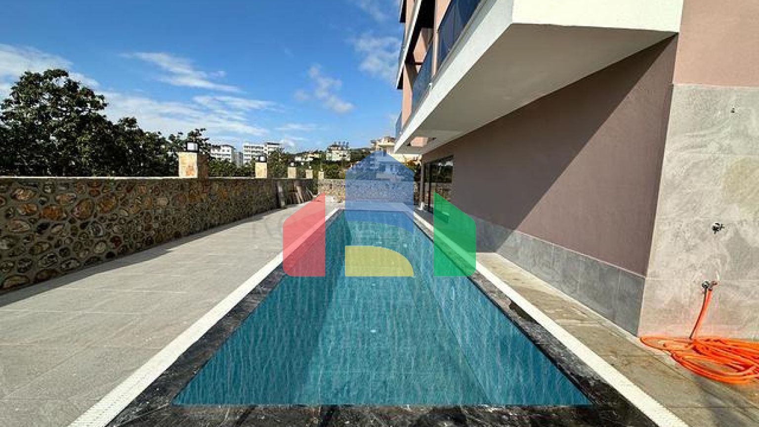 Пентхаус 3+1 в новом жилом комплексе на Клеопатре