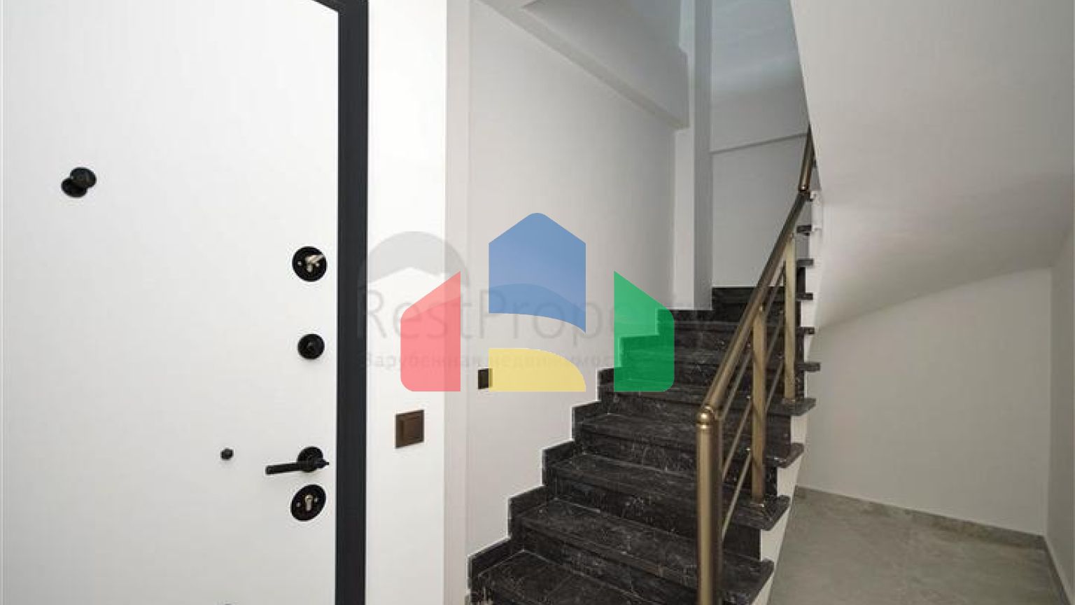 Пентхаус 3+1 в новом жилом комплексе на Клеопатре