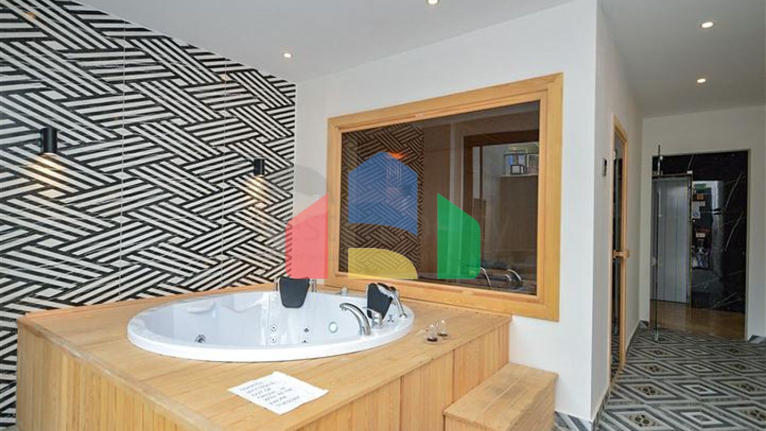 Квартира пентхаус планировки 2+1 в районе Клеопатра