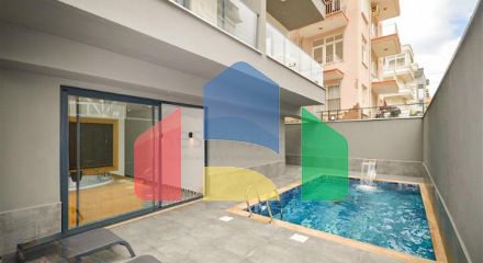 Квартира пентхаус планировки 2+1 в районе Клеопатра