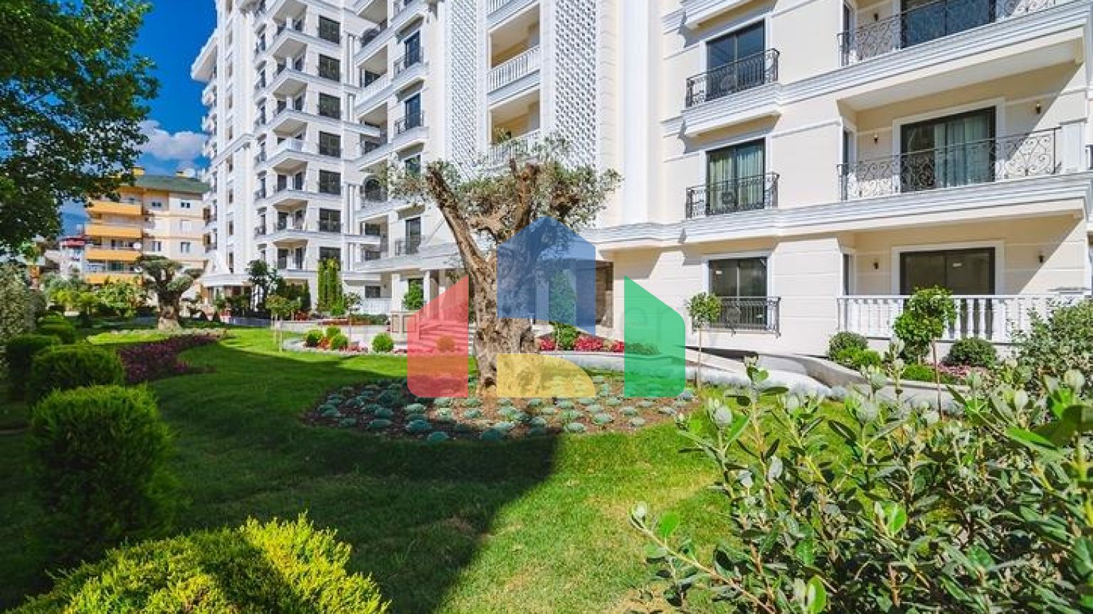 Розкішна квартира 2 + 1 з видом на море в елітному комплексі Аланії