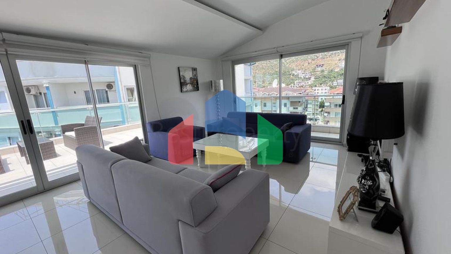 Шикарний дуплекс 3 + 1 в комплексі