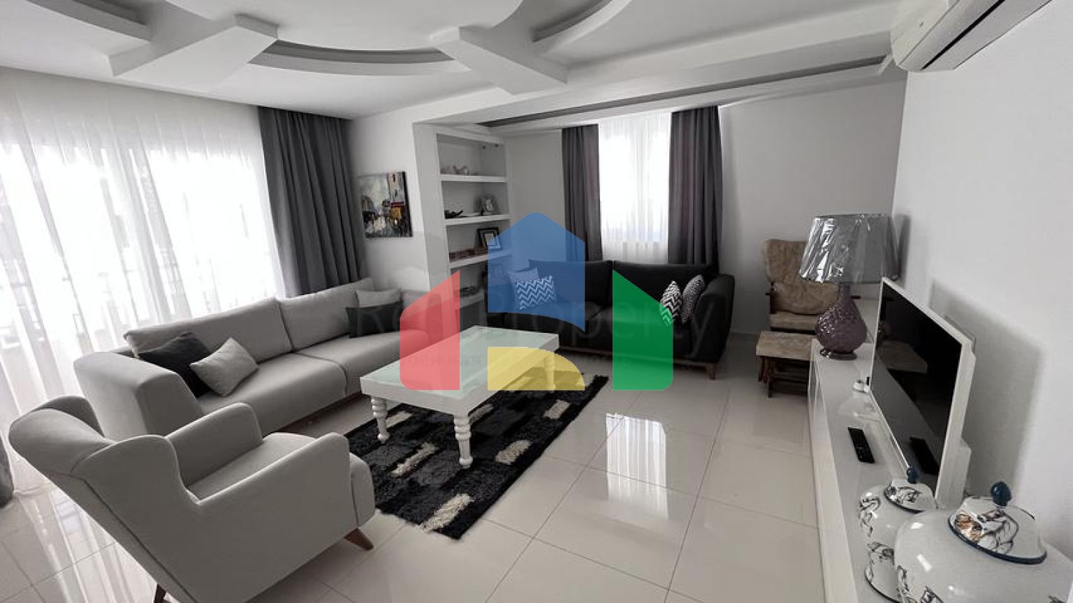 Шикарний дуплекс 3 + 1 в комплексі