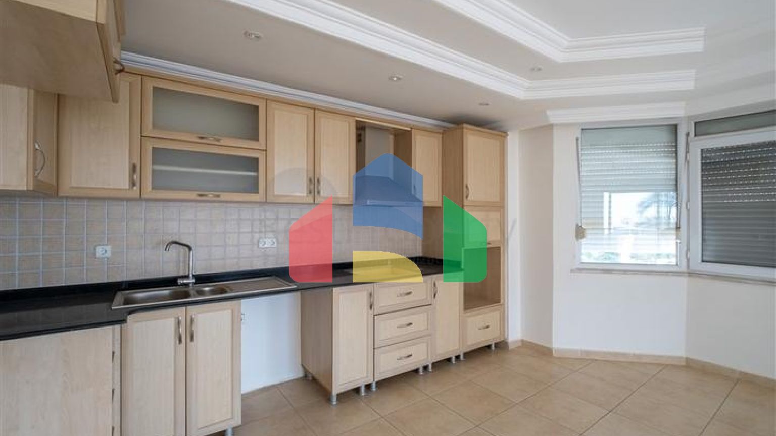 Пентхаус 3+1 в центре Алании