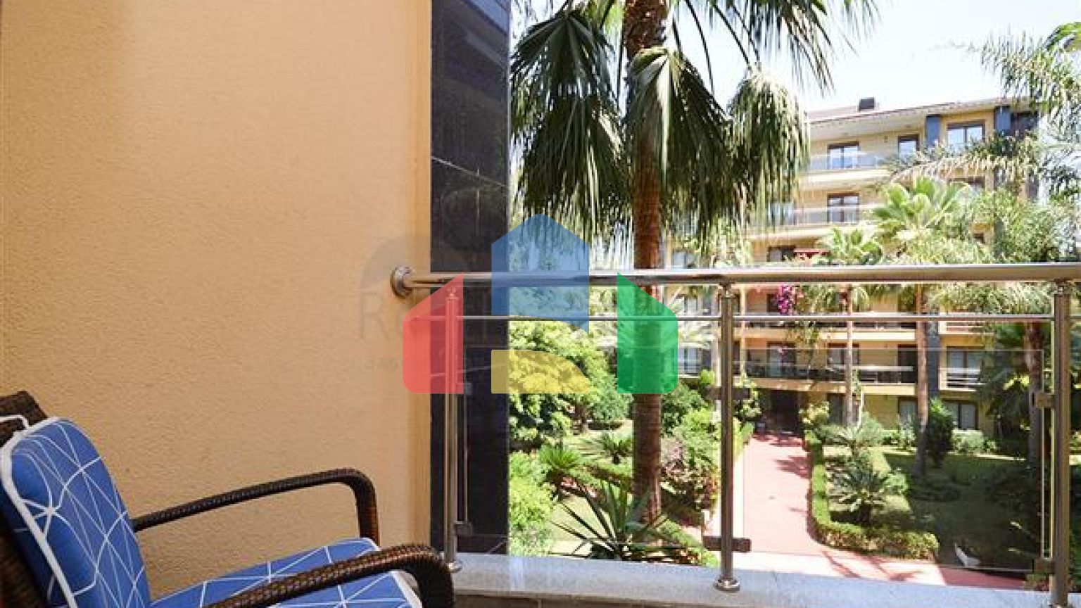 Квартира 2+1 на первой линии в центре Алании