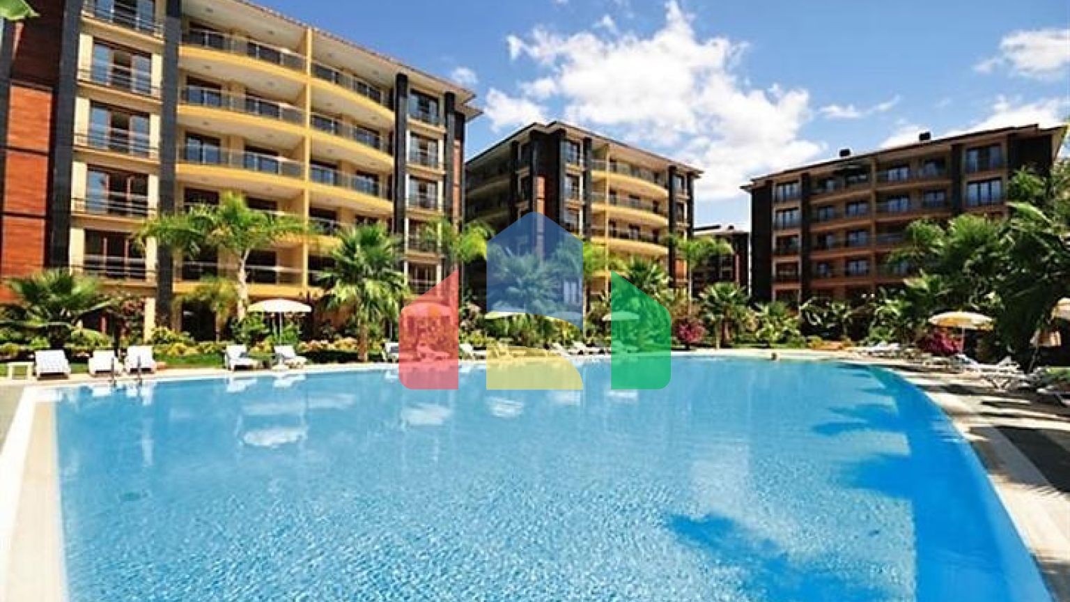 Квартира 2+1 на первой линии в центре Алании