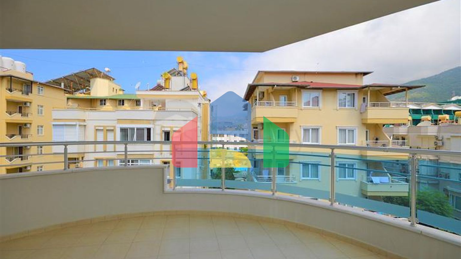 Двухуровневый пентхаус 3+1 в 100 м от моря