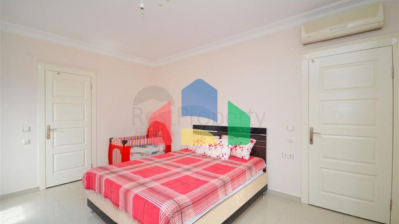 Двухуровневый пентхаус 3+1 в 100 м от моря