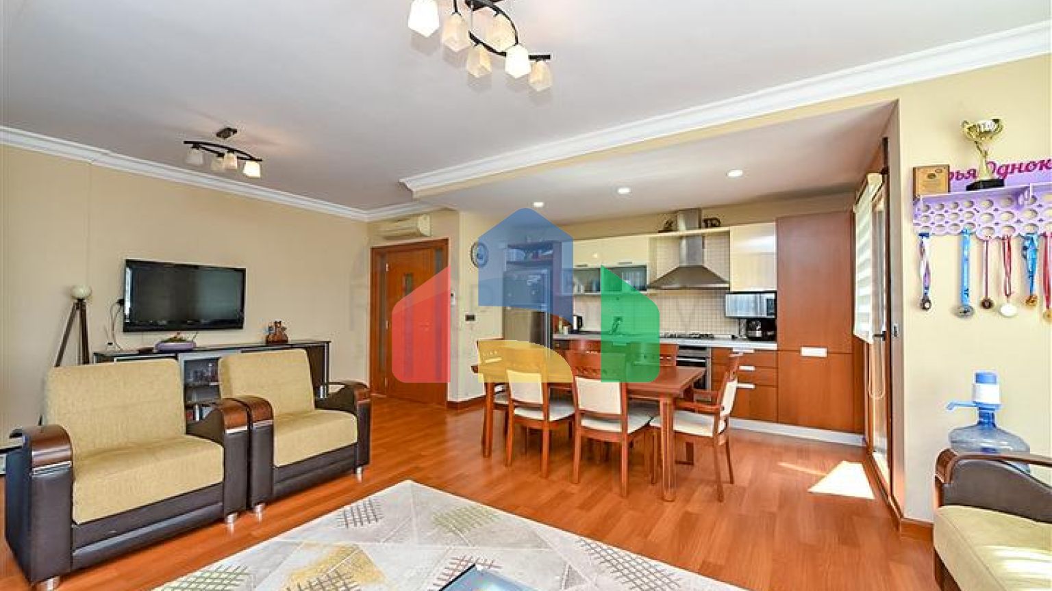 Трикімнатна квартира на першій береговій лінії під ВНЖ