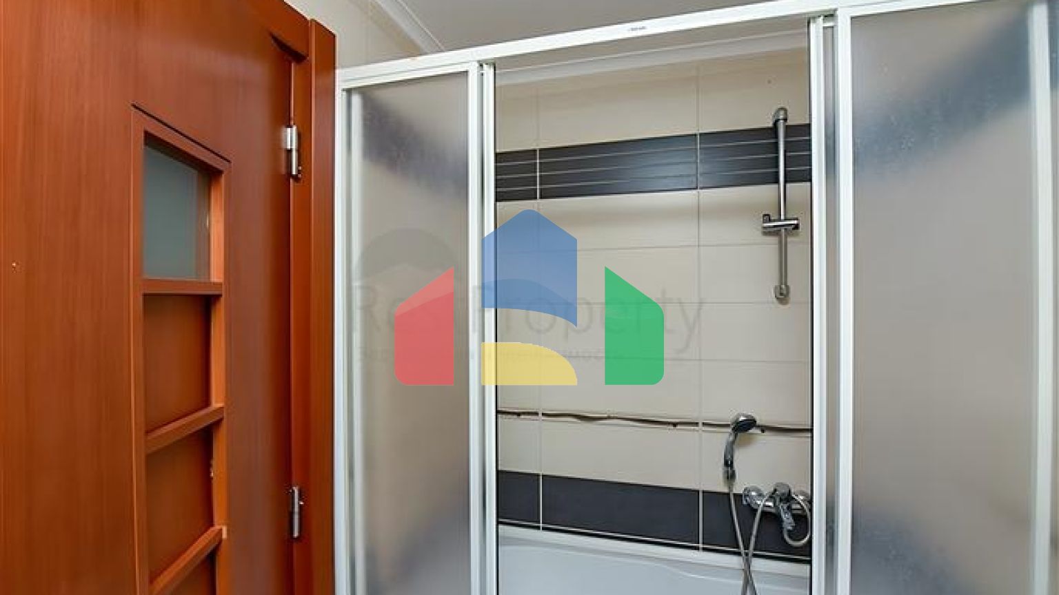 Меблированная квартира 2+1 в комплексе на первой береговой линии в центре Алании