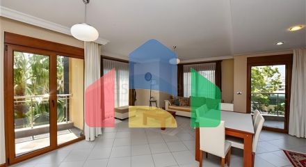 Меблированная квартира 2+1 в комплексе на первой береговой линии в центре Алании