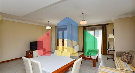 Меблированная квартира 2+1 в комплексе на первой береговой линии в центре Алании