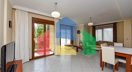 Меблированная квартира 2+1 в комплексе на первой береговой линии в центре Алании