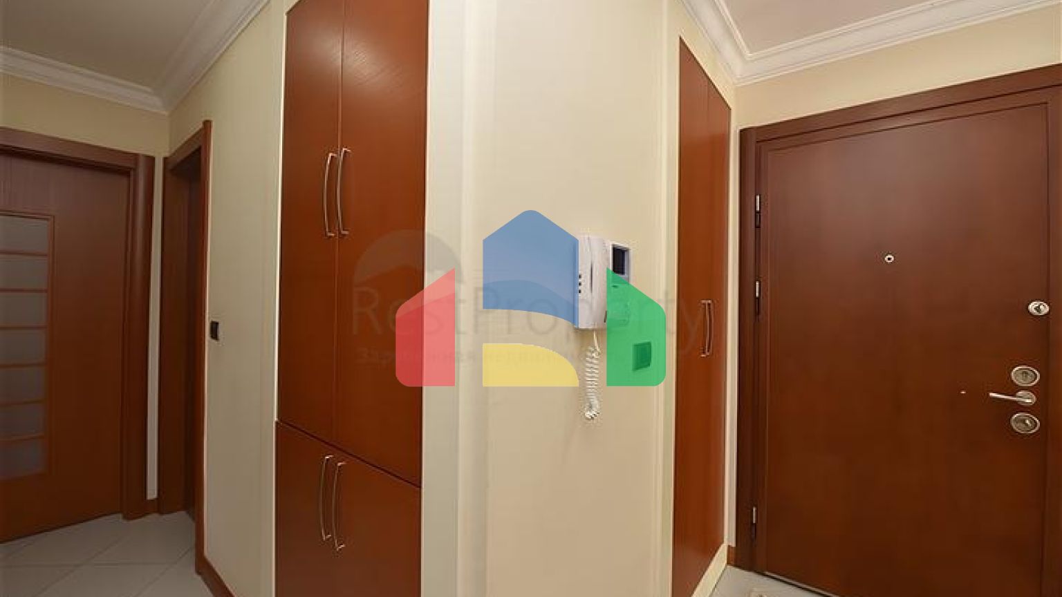 Меблированная квартира 2+1 в комплексе на первой береговой линии в центре Алании