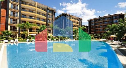 Меблированная квартира 2+1 в комплексе на первой береговой линии в центре Алании