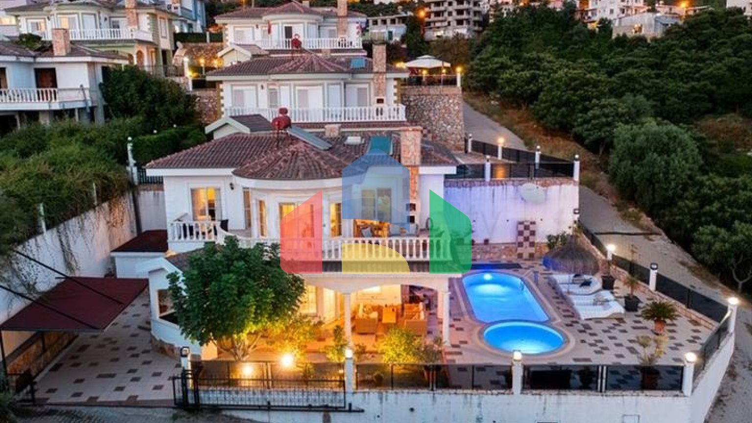 Вилла 4+1 в самом центре Алании