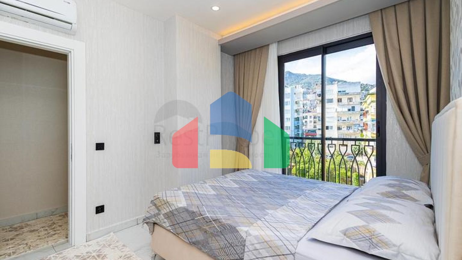 Затишна квартира 1 + 1 в районі пляжу Клеопатра