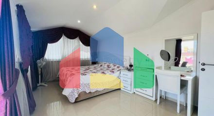 Просторий пентхаус 2 + 1 в центрі Аланії