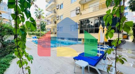 Просторий пентхаус 2 + 1 в центрі Аланії