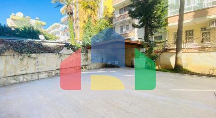 Просторий пентхаус 2 + 1 в центрі Аланії