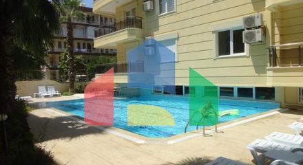 Просторий пентхаус 2 + 1 в центрі Аланії