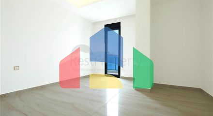 Простора квартира 5 + 1 з видом на море в центрі Аланії