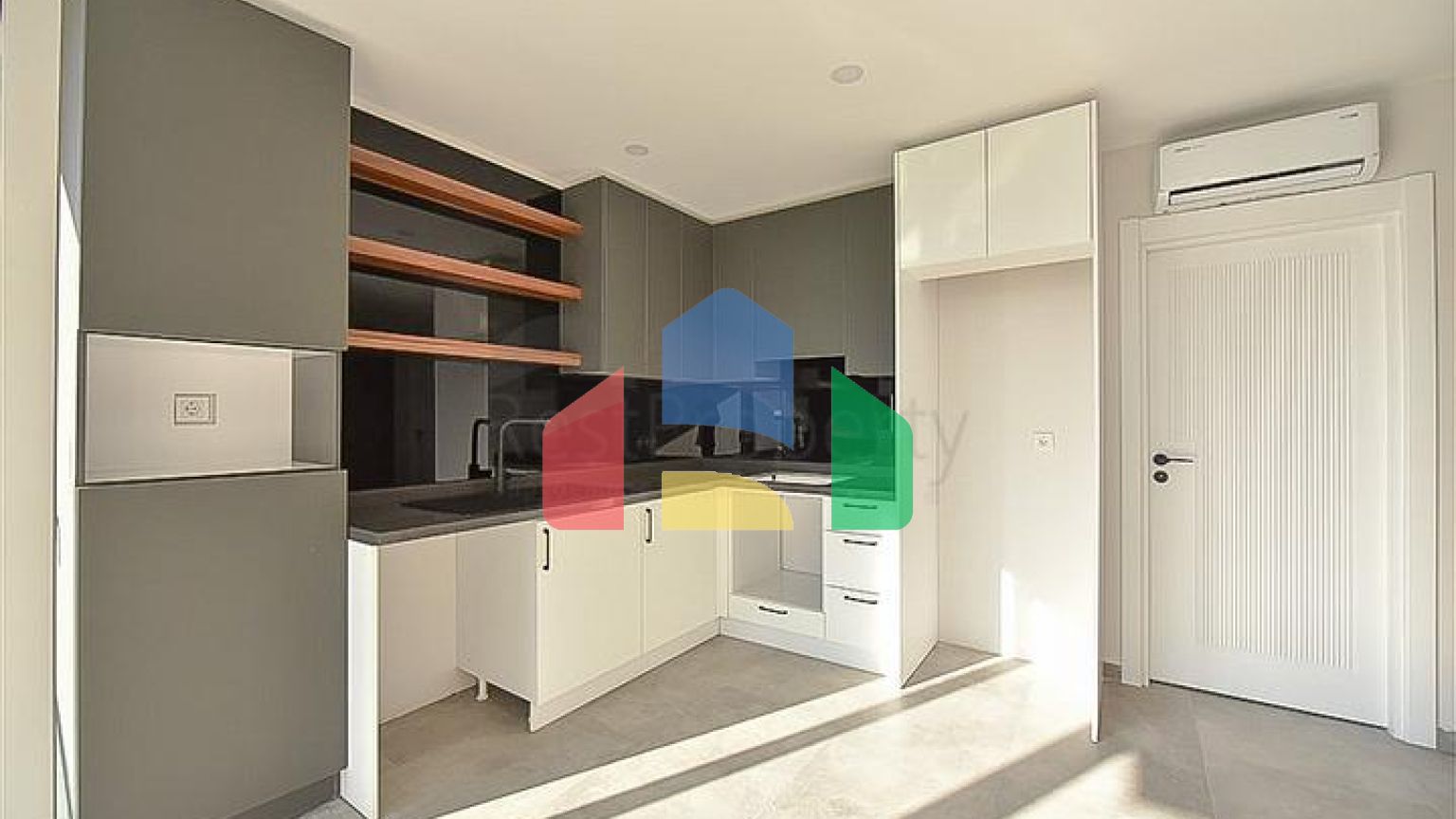 Двокімнатна квартира в новому комплексі в районі Клеопатра