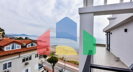 Luxury penthouse with panoramic sea views in the very center of Alanya