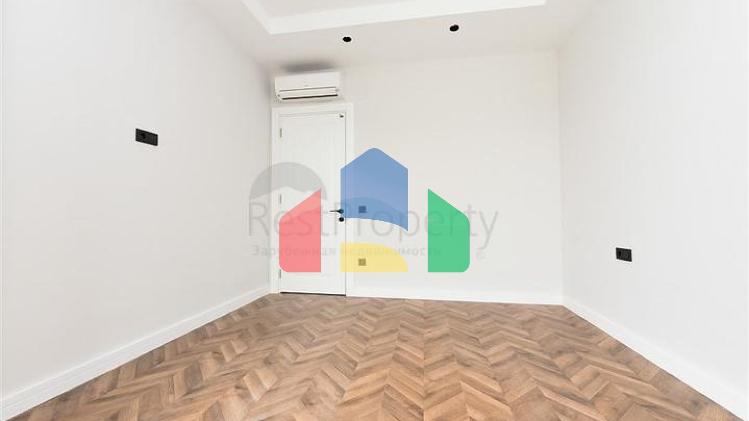 Шикарний пентхаус з панорамним видом на море в самому центрі Аланії