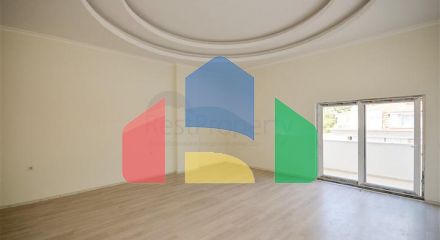 Пентхаус планировки 7+1 с отдельной кухней в центре Алании
