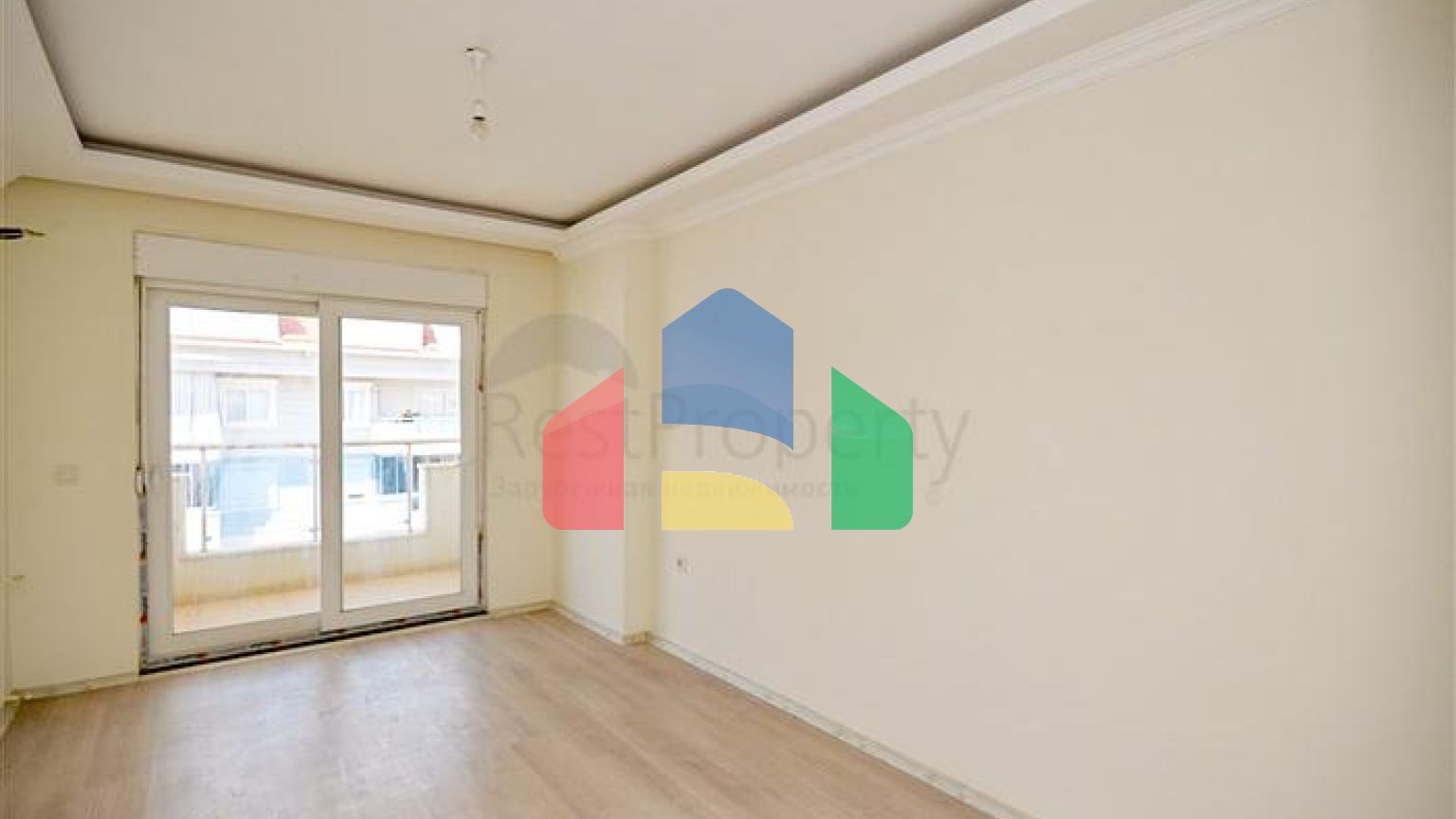 Пентхаус планировки 7+1 с отдельной кухней в центре Алании