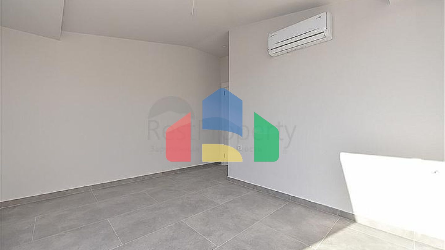 Пентхаус 3+1 в новом жилом комплексе в районе пляжа Клеопатры