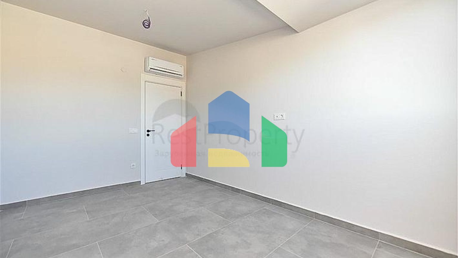 Пентхаус 3+1 в новом жилом комплексе в районе пляжа Клеопатры