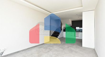 Пентхаус 3+1 в новом жилом комплексе в районе пляжа Клеопатры