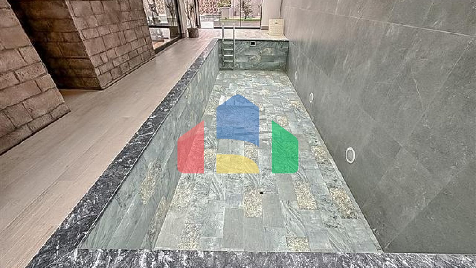 Пентхаус 3+1 в новом жилом комплексе в районе пляжа Клеопатры